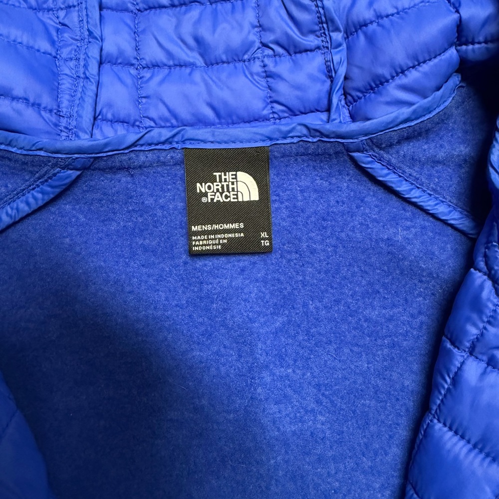 The North Face Thermoball Flash Hooded Jacket - Picture 4 of 9